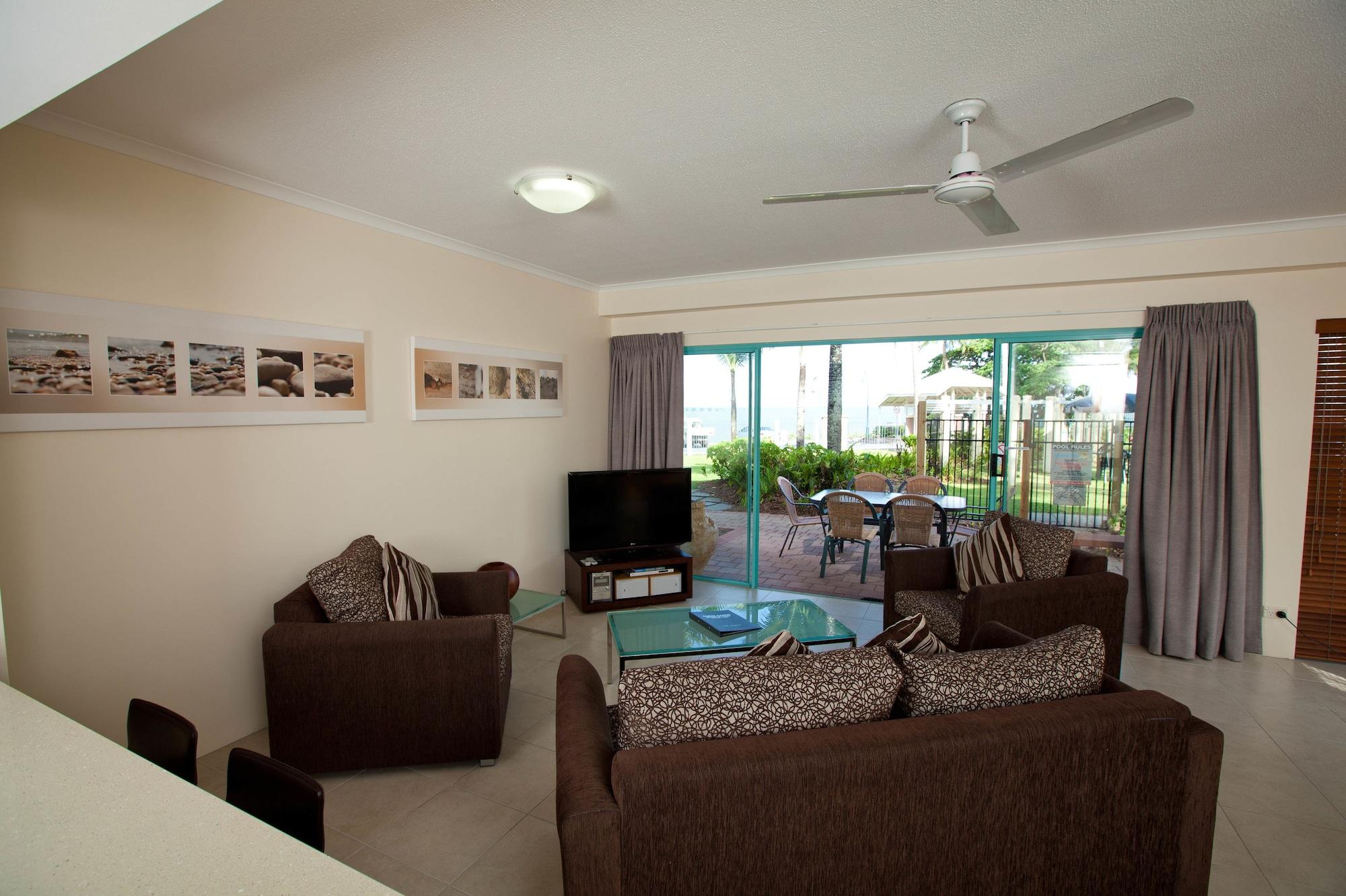 Coral Sands Beachfront Resort Trinity Beach Buitenkant foto