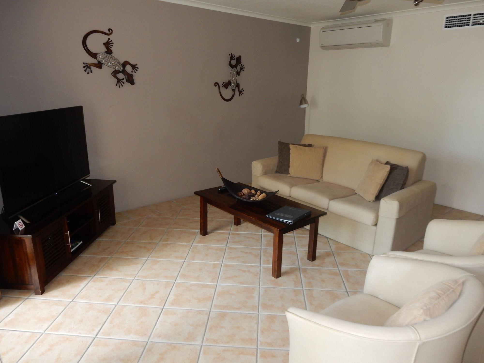 Coral Sands Beachfront Resort Trinity Beach Buitenkant foto