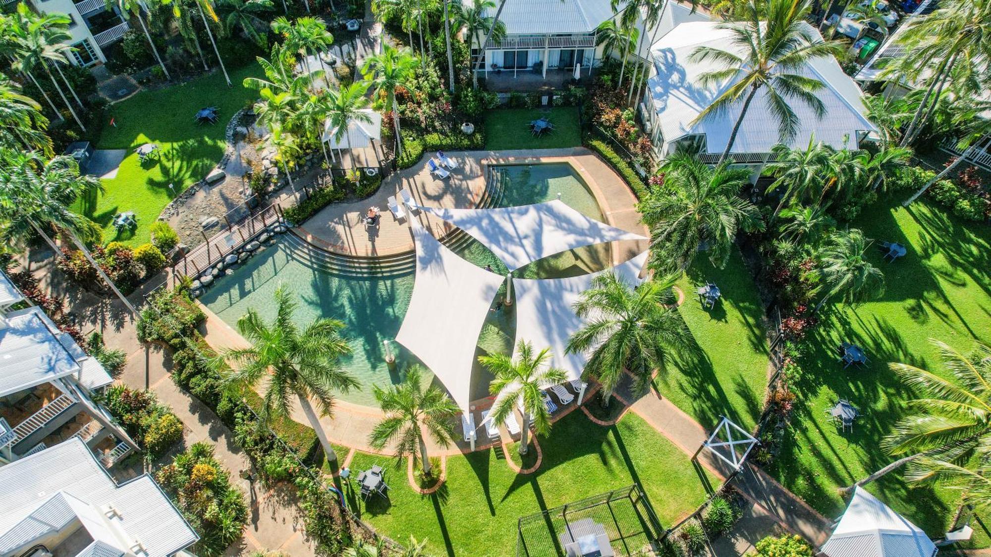 Coral Sands Beachfront Resort Trinity Beach Buitenkant foto