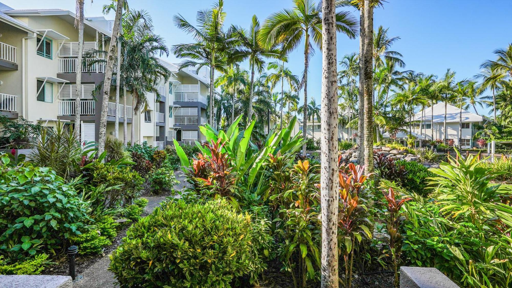 Coral Sands Beachfront Resort Trinity Beach Buitenkant foto