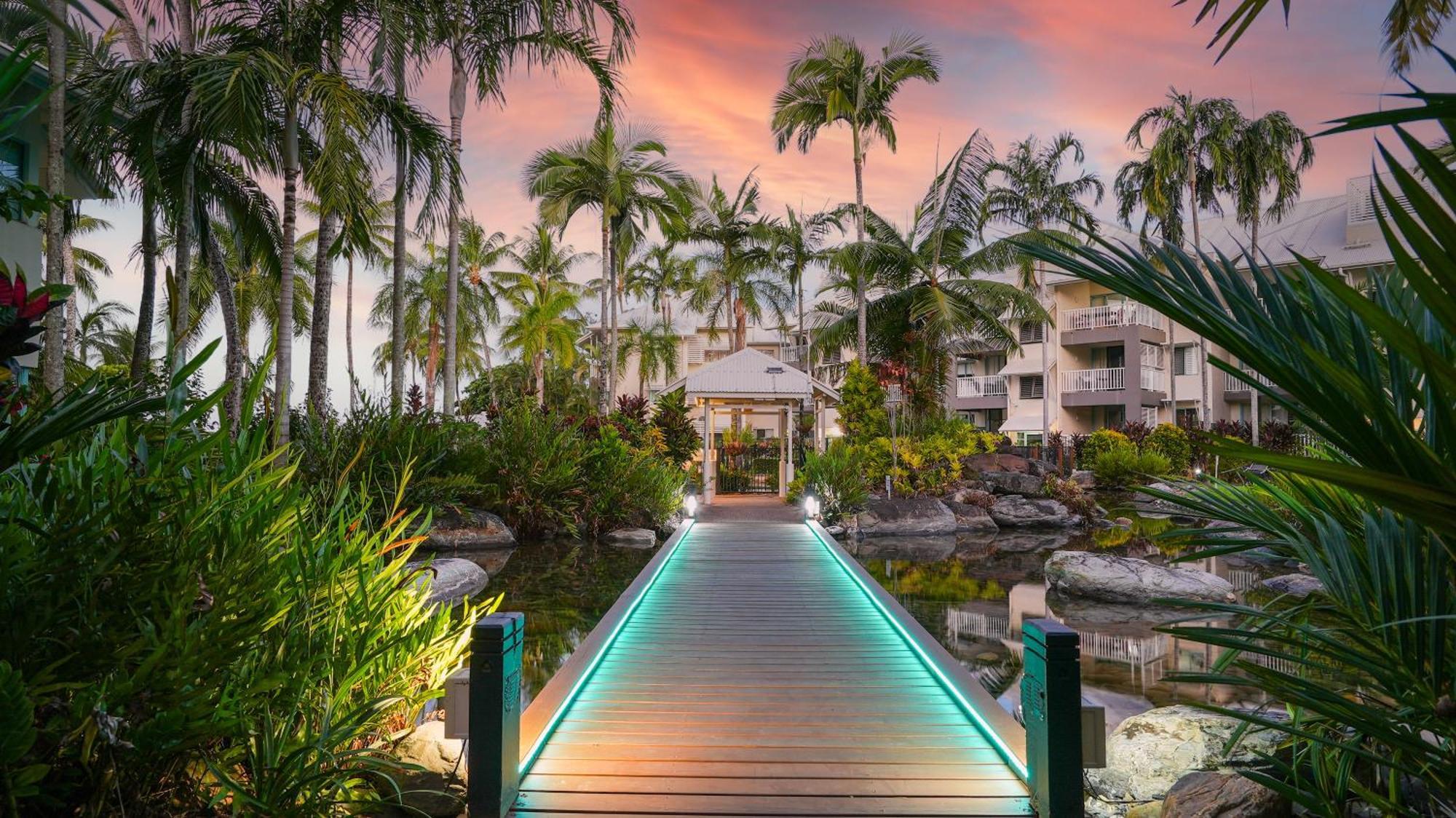 Coral Sands Beachfront Resort Trinity Beach Buitenkant foto